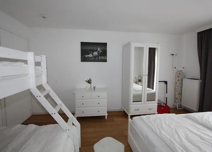 Apartment Rosies Family